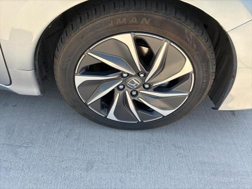 2019 Honda Insight Touring