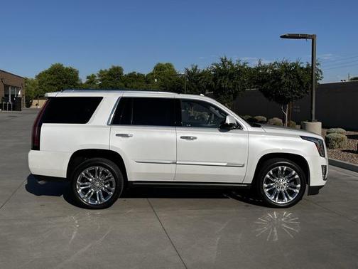 2020 Cadillac Escalade Premium Luxury