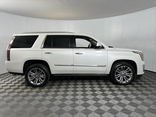 2020 Cadillac Escalade Premium Luxury