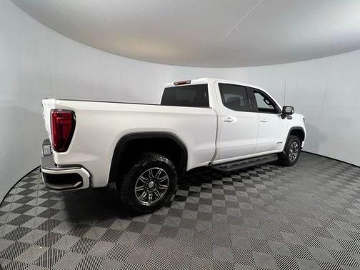 Summit White 2024 GMC Sierra 1500 AT4