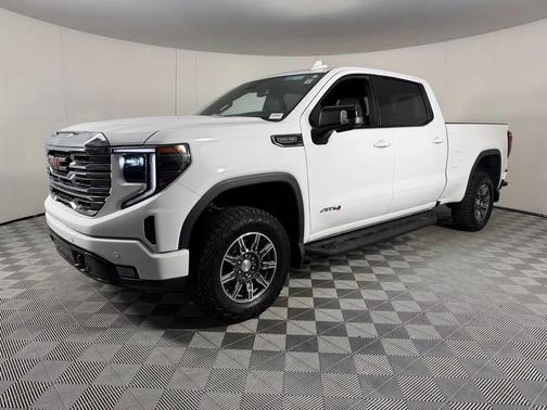 Summit White 2024 GMC Sierra 1500 AT4