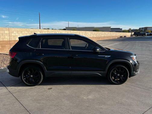 2022 Volkswagen Taos 1.5T SE