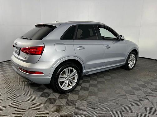 2018 Audi Q3 2.0T Premium