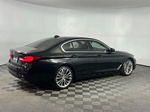 2023 BMW 530 i
