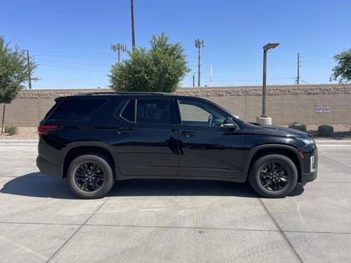 2024 Chevrolet Traverse LS