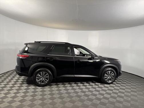 2024 Nissan Pathfinder SV 4WD
