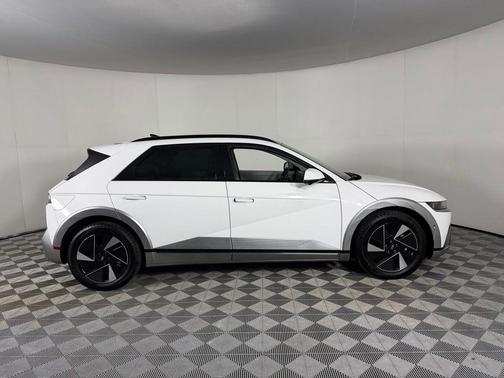 Atlas White 2025 Hyundai IONIQ 5 Limited