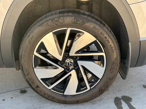 2024 Volkswagen Atlas 2.0T SEL