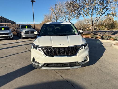 2022 Kia Carnival LXS