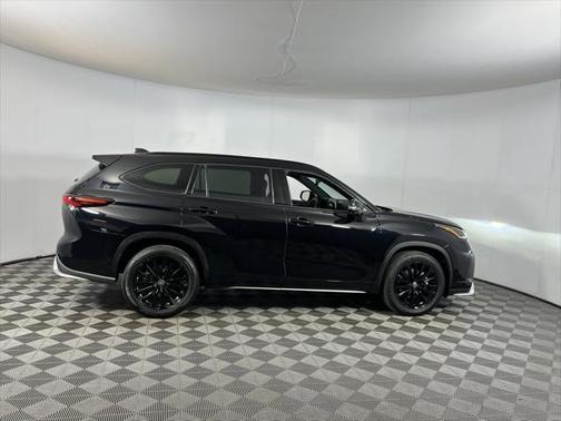 2024 Toyota Highlander XSE