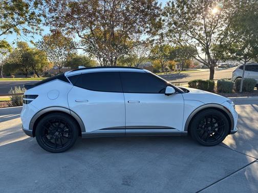 2023 Genesis GV60 Performance AWD