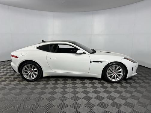 2017 Jaguar F-TYPE Premium