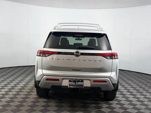 Brilliant Silver Metallic 2025 Nissan Pathfinder Platinum 4WD