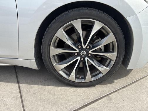 2018 Nissan Maxima 3.5 SR