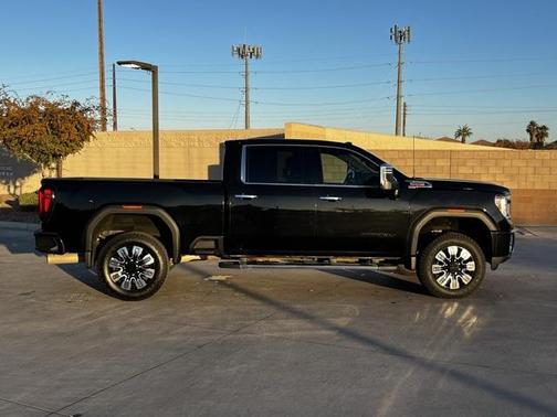 2023 GMC Sierra 3500 Denali