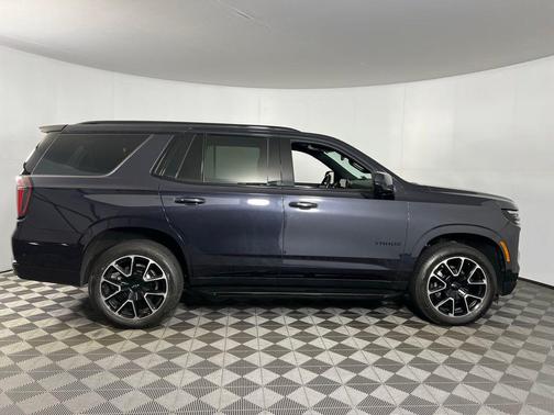 2025 Chevrolet Tahoe 4WD RST