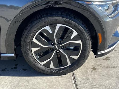 2023 Kia EV6 Wind