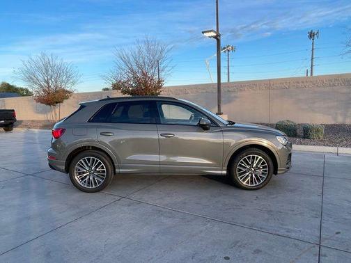 2023 Audi Q3 Premium 40 TFSI quattro Tiptronic