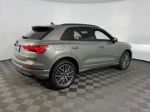 2023 Audi Q3 Premium 40 TFSI quattro Tiptronic