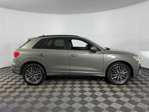 2023 Audi Q3 Premium 40 TFSI quattro Tiptronic
