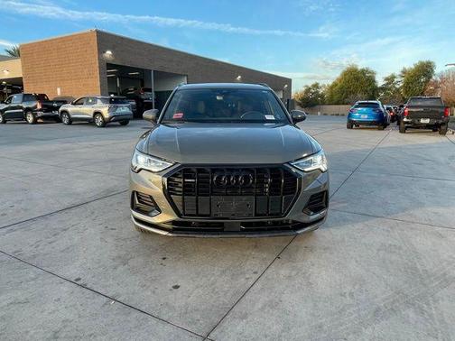 2023 Audi Q3 Premium 40 TFSI quattro Tiptronic