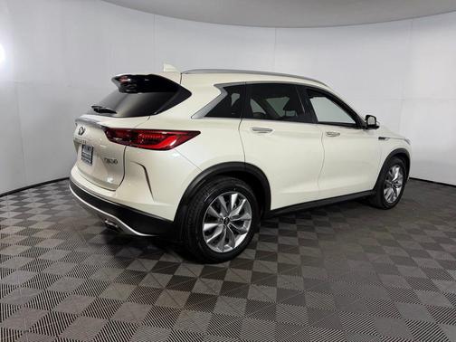 2022 INFINITI QX50 ESSENTIAL