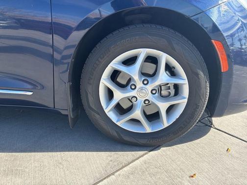 2018 Chrysler Pacifica Touring-L Plus