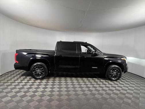 2022 Toyota Tundra Platinum