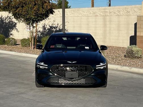 2023 Genesis G70 2.0T RWD