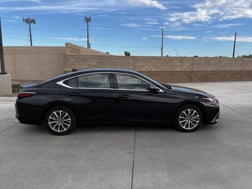 2025 Lexus ES 350 Base