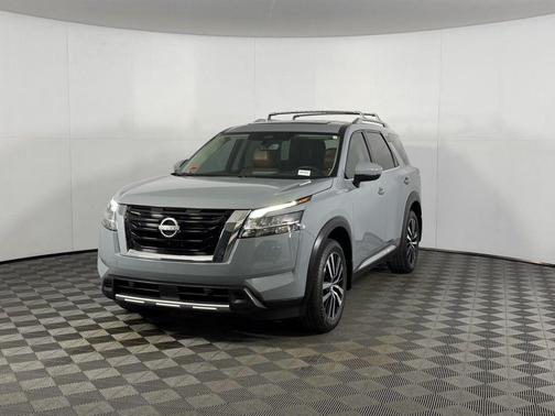 2024 Nissan Pathfinder Platinum FWD
