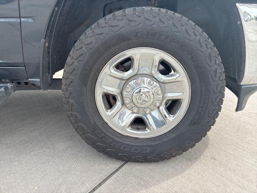 2019 RAM 2500 Tradesman Crew Cab 4x4 6'4' Box