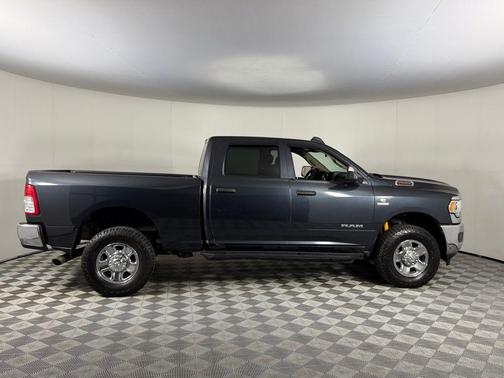 2019 RAM 2500 Tradesman Crew Cab 4x4 6'4' Box