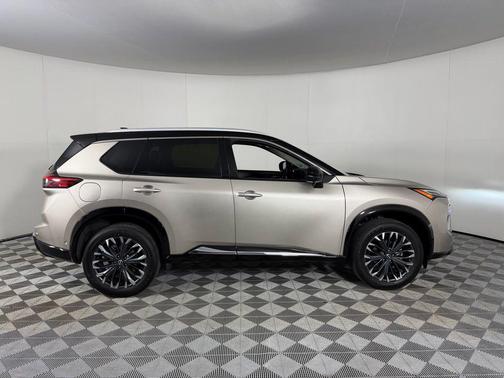 Champagne Silver Metallic 2026 Nissan Rogue Platinum