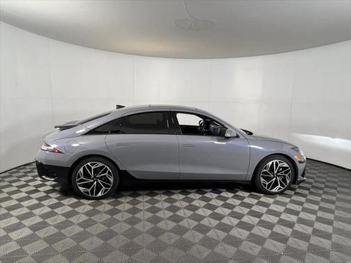 2024 Hyundai IONIQ 6 Limited