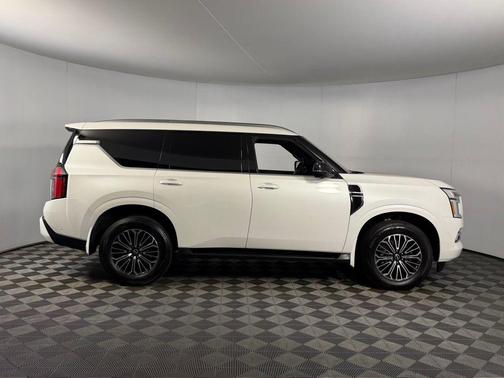 2025 Nissan Armada SL 2WD