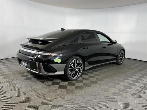 2023 Hyundai IONIQ 6 SEL