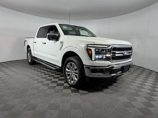 Oxford White 2025 Ford F-150 Lariat