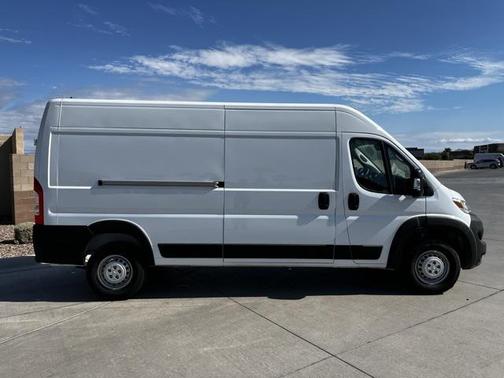 2025 RAM ProMaster 2500 Tradesman
