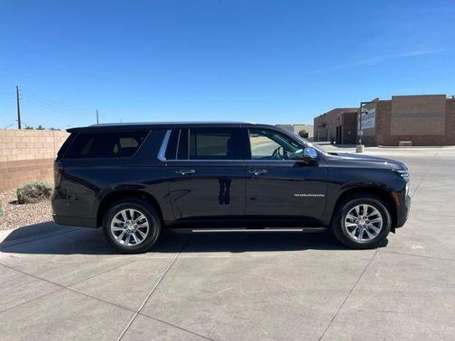 Ash 2025 Chevrolet Suburban Premier