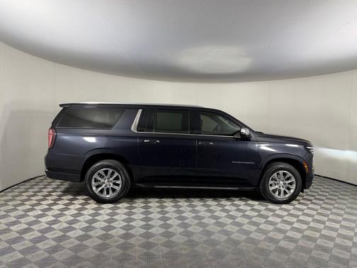 Ash 2025 Chevrolet Suburban Premier