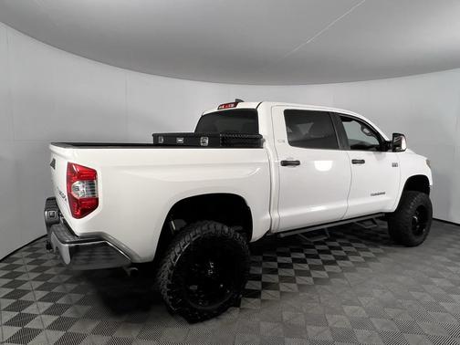 2020 Toyota Tundra SR5