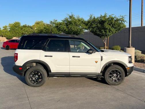 Oxford White 2025 Ford Bronco Sport Badlands