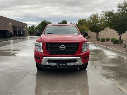 2024 Nissan Titan XD SV