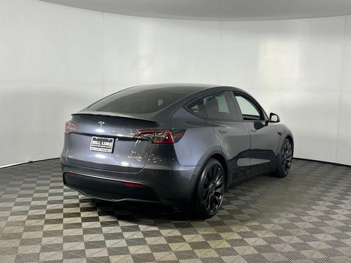 2022 Tesla Model Y Performance Dual Motor All-Wheel Drive