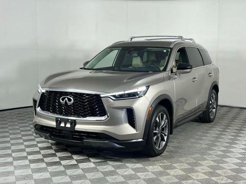 2022 INFINITI QX60 Luxe