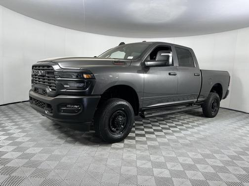 2025 RAM 2500 Tradesman Crew Cab 4x4 6'4' Box
