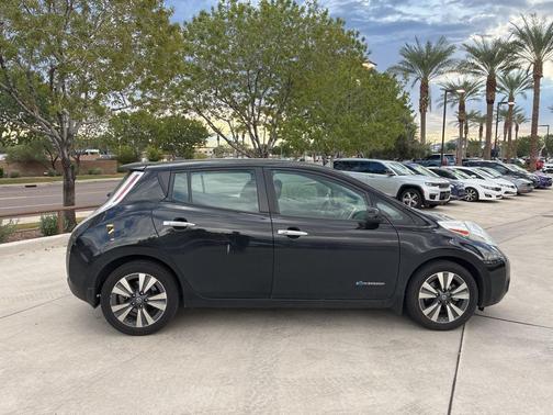 2017 Nissan Leaf SV