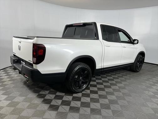 2023 Honda Ridgeline Black