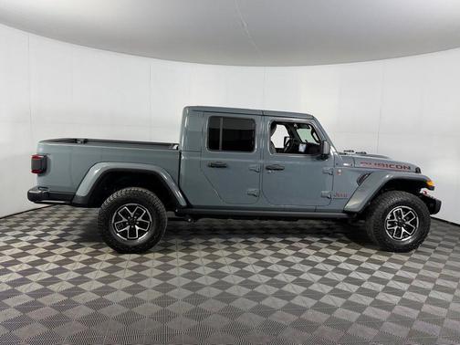 Anvil Clearcoat 2025 Jeep Gladiator Rubicon